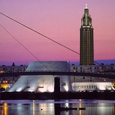 Western Arthotel Hotel 3*