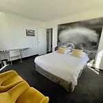 Western Arthotel Hotel