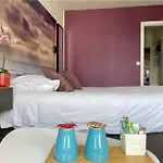 Western Arthotel