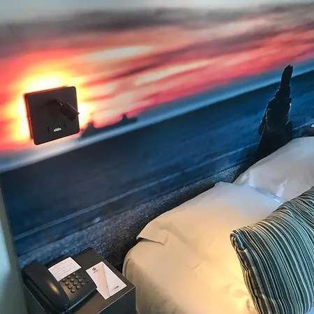 Western Arthotel 3*
