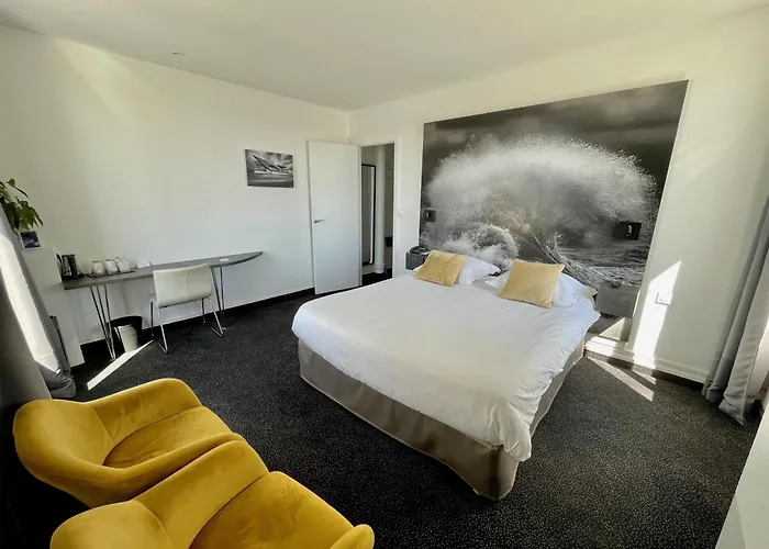 Western Arthotel Hotel