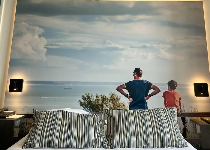 Western Arthotel Hotel 3*