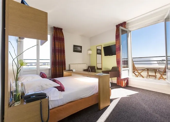 Western Arthotel Hotel